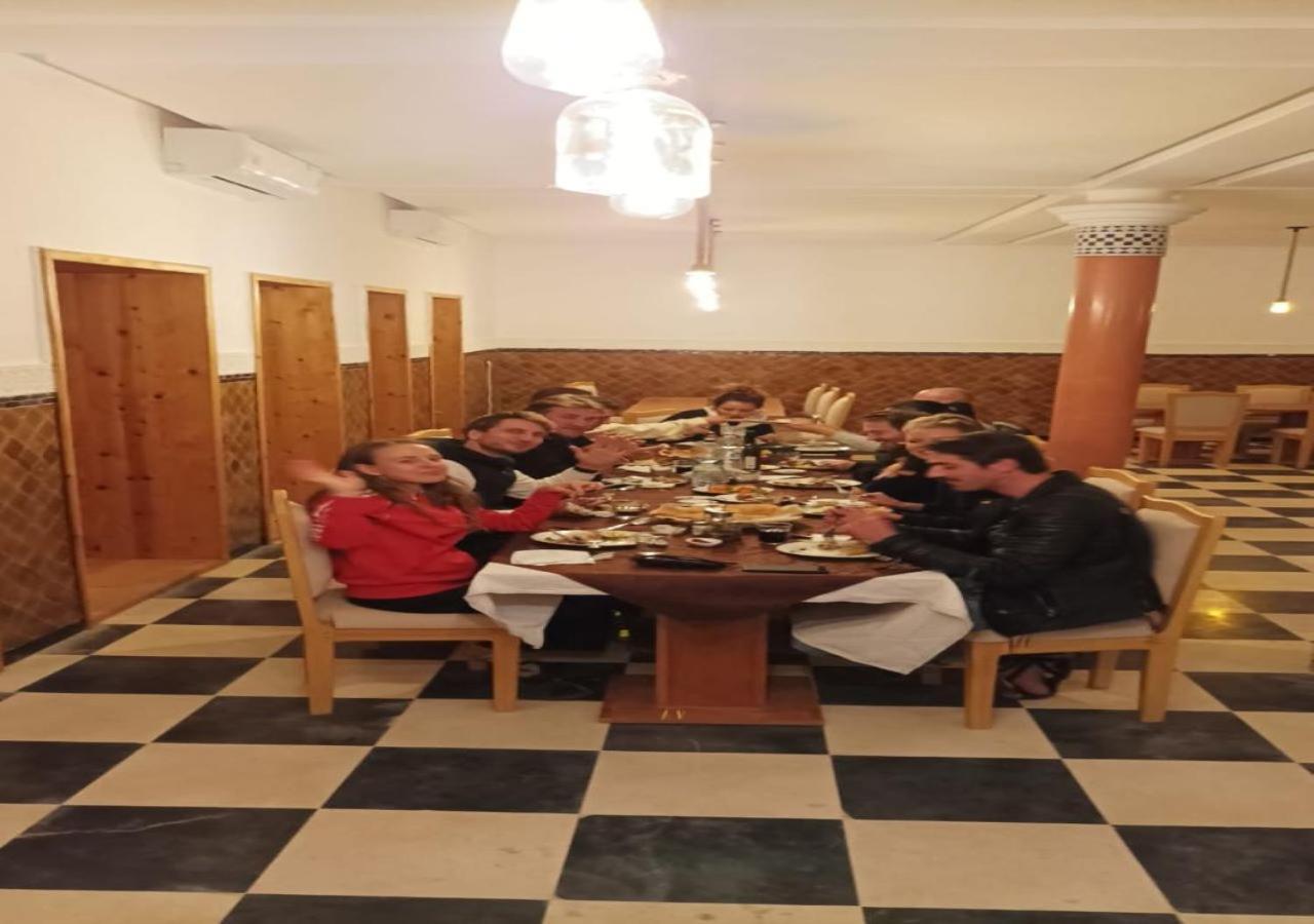 Отель Kasr Tin Hinane Мерзуга Экстерьер фото